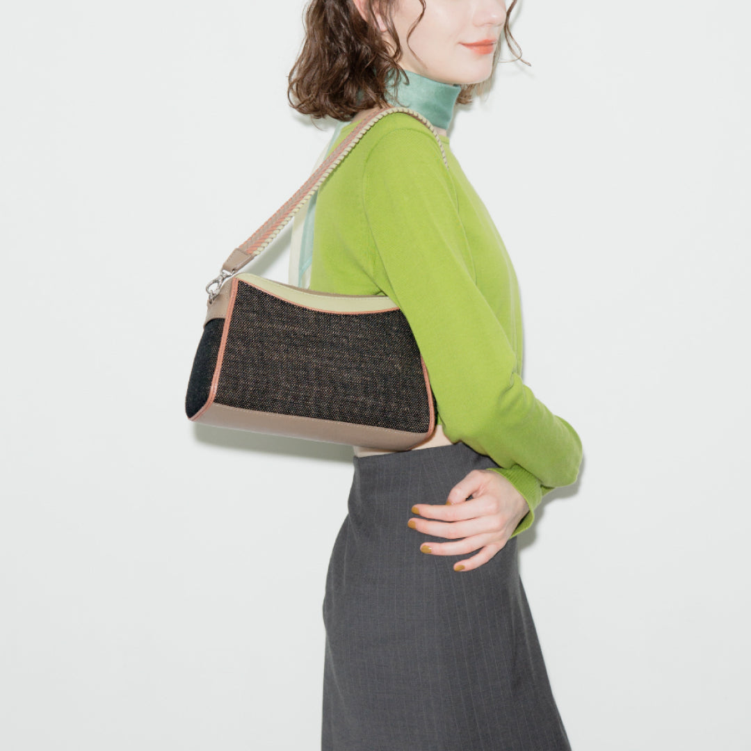 Jutee Multi-color Shoulder M