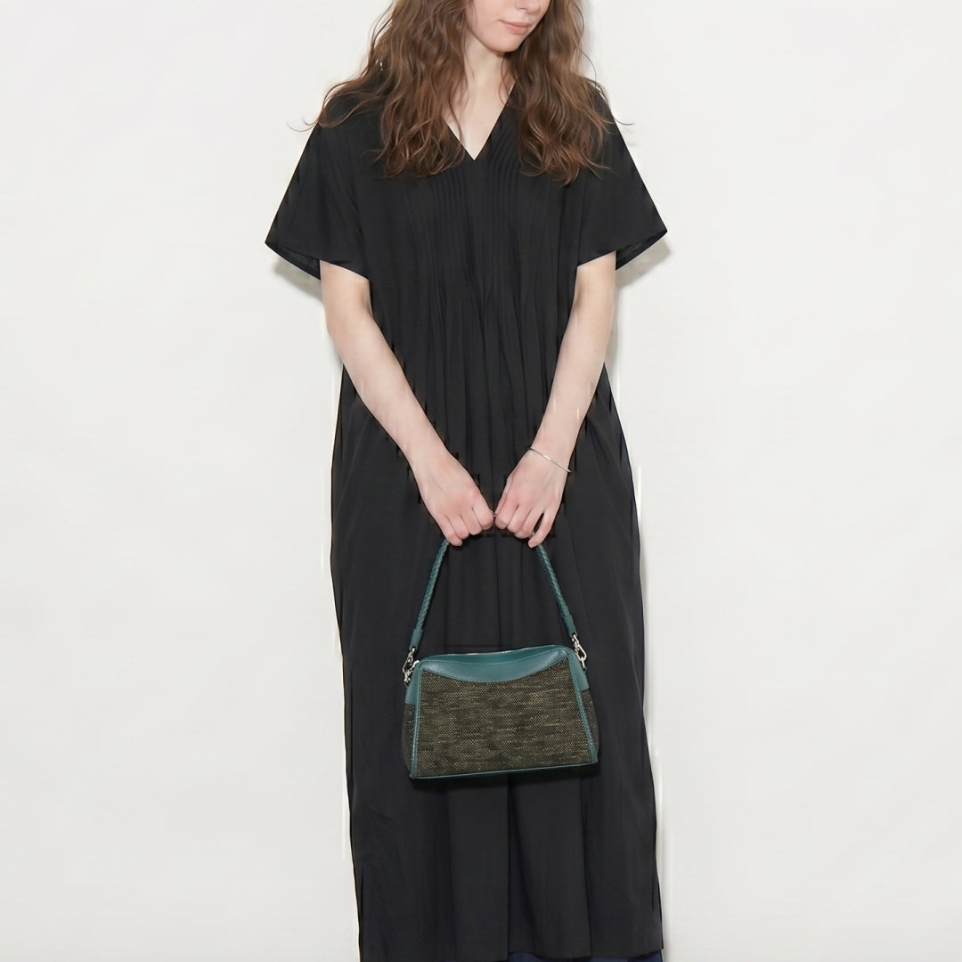 Jutee Shoulder M