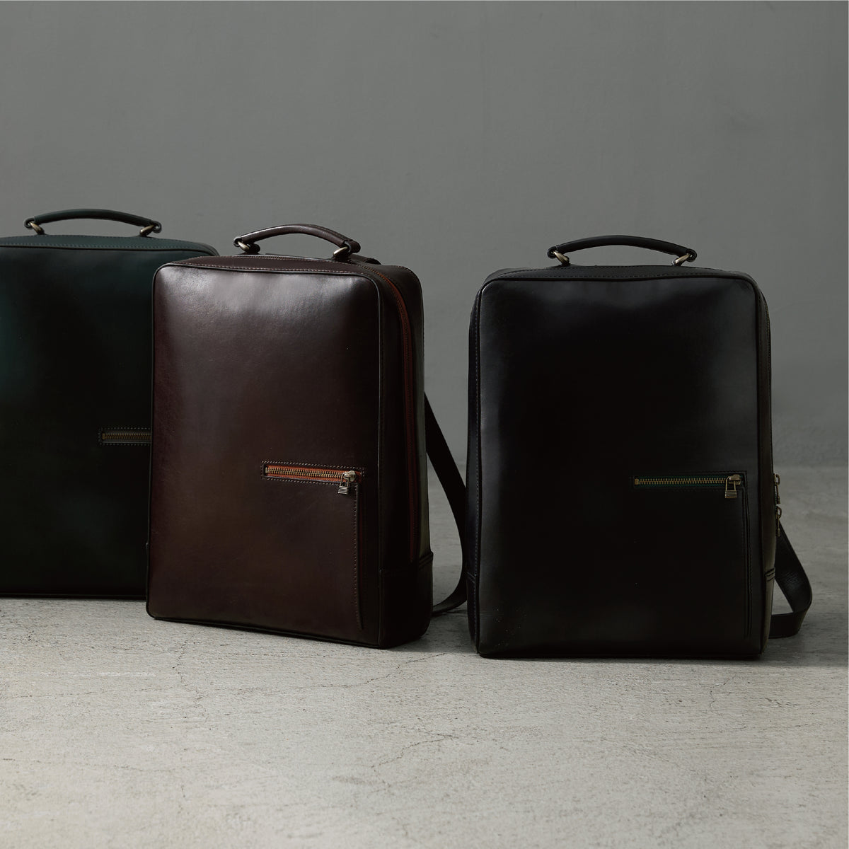 Antique Square Backpack Line Accent