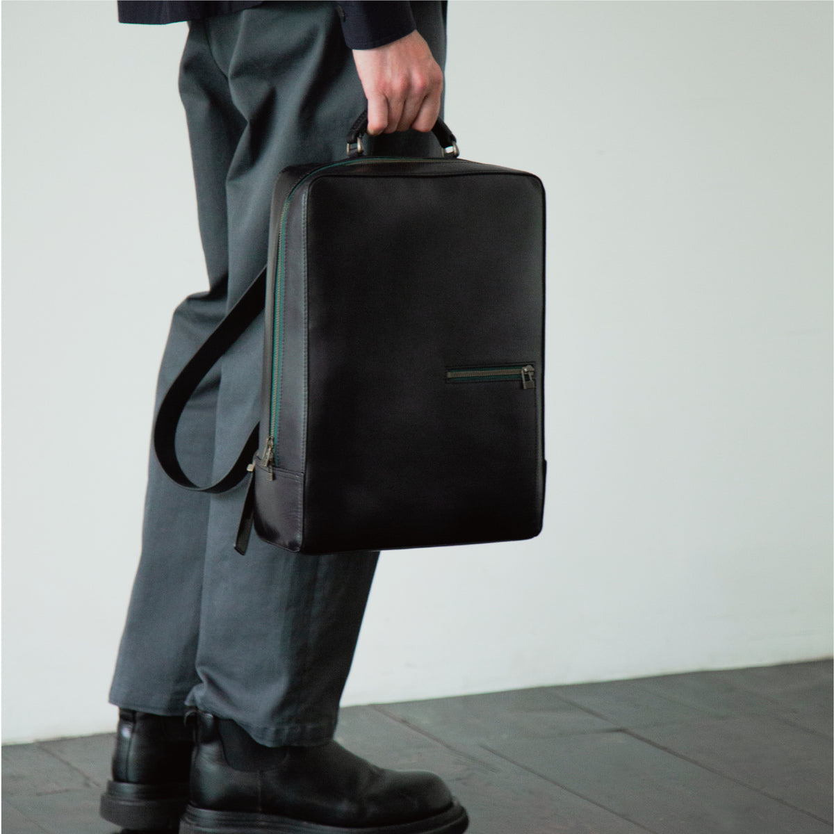 Antique Square Backpack Line Accent