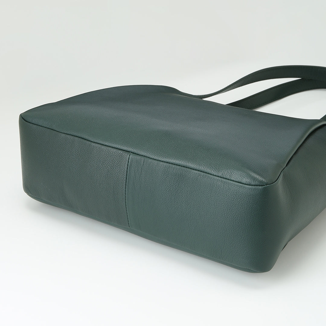 K Angle Tote