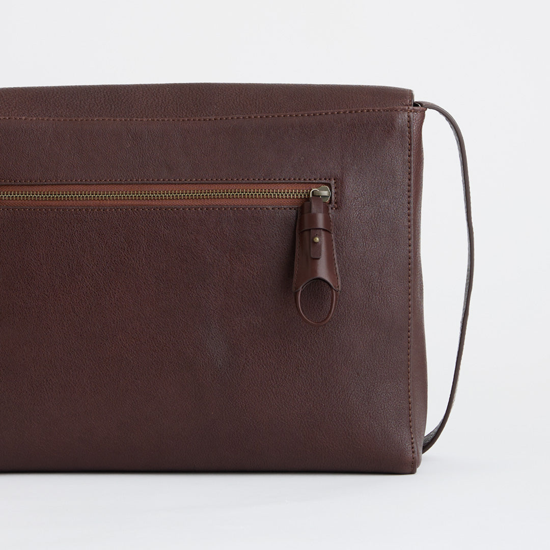 Grained Flap Shoulder