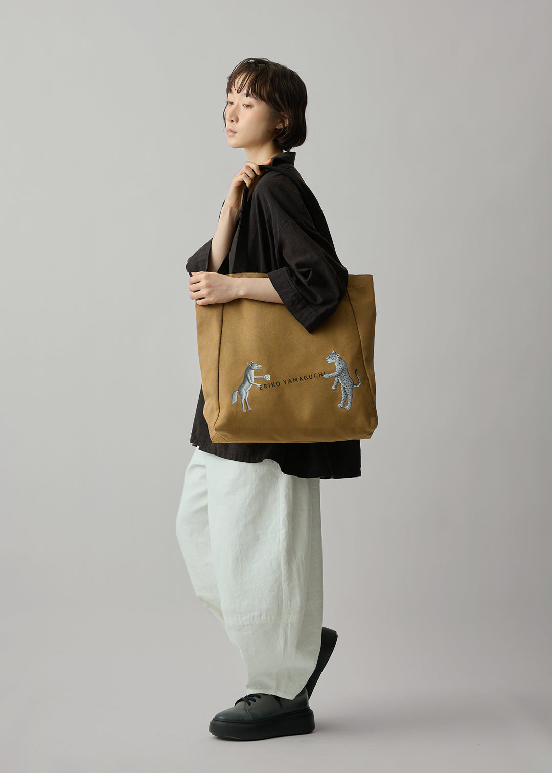 EY Print Tote (wolf and tiger)