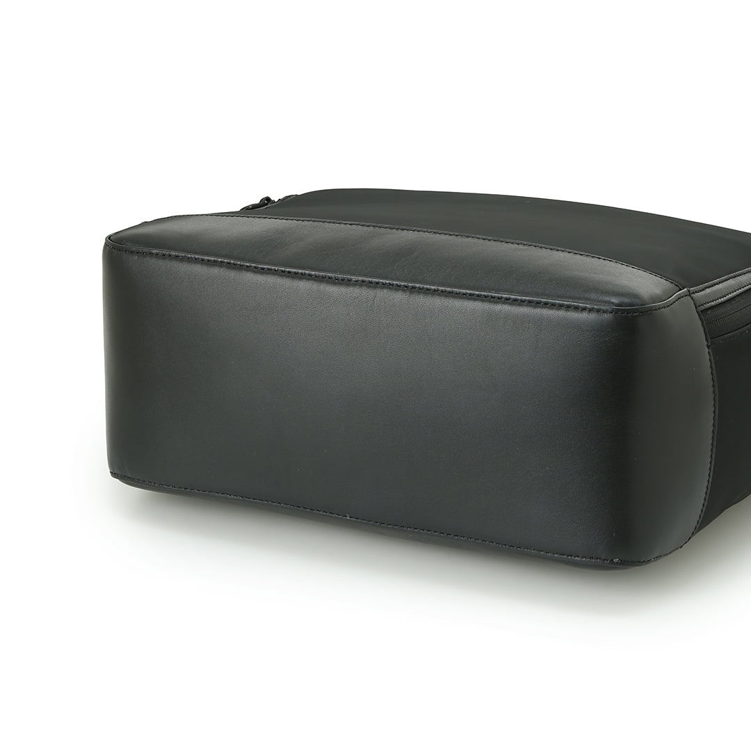 Dual-Core Compartment Tote