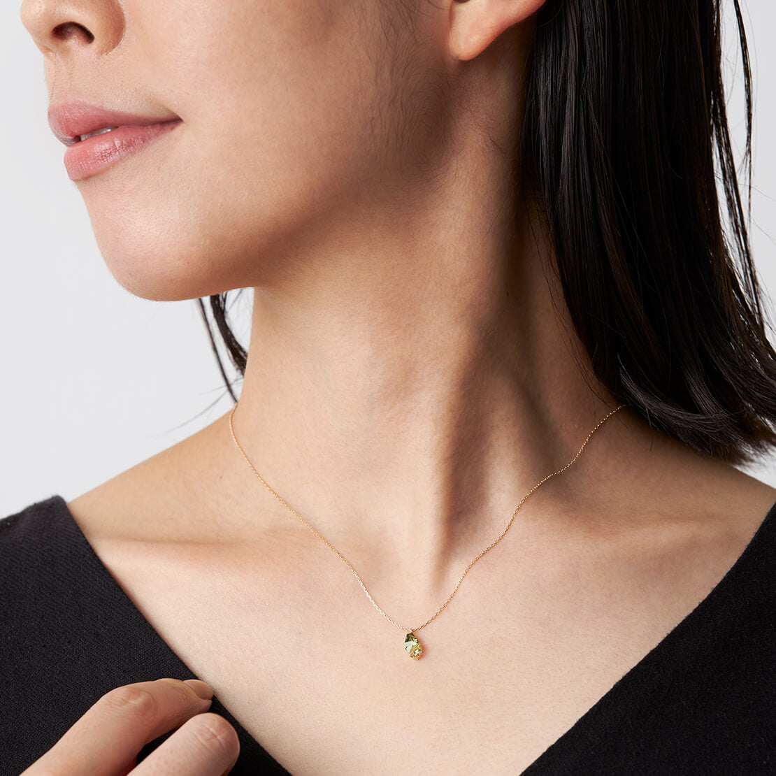 Naked Sapphire(Kasane) トップ