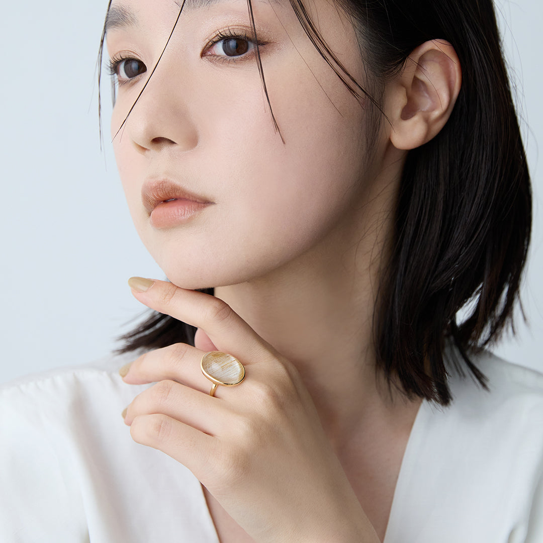 Inclusion in Topaz (Mother of Pearl) リング
