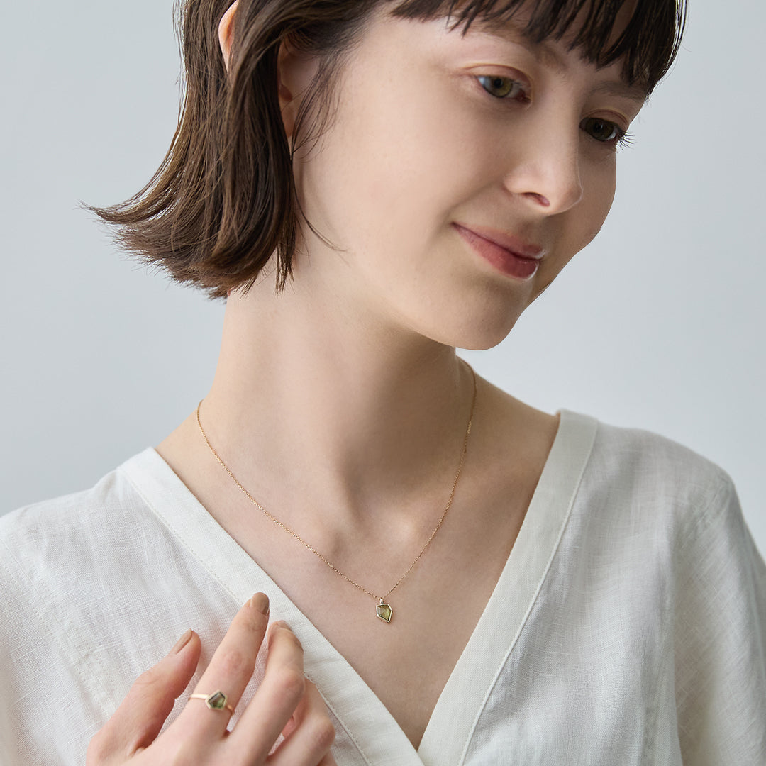 Pale Fancy Sapphire トップ