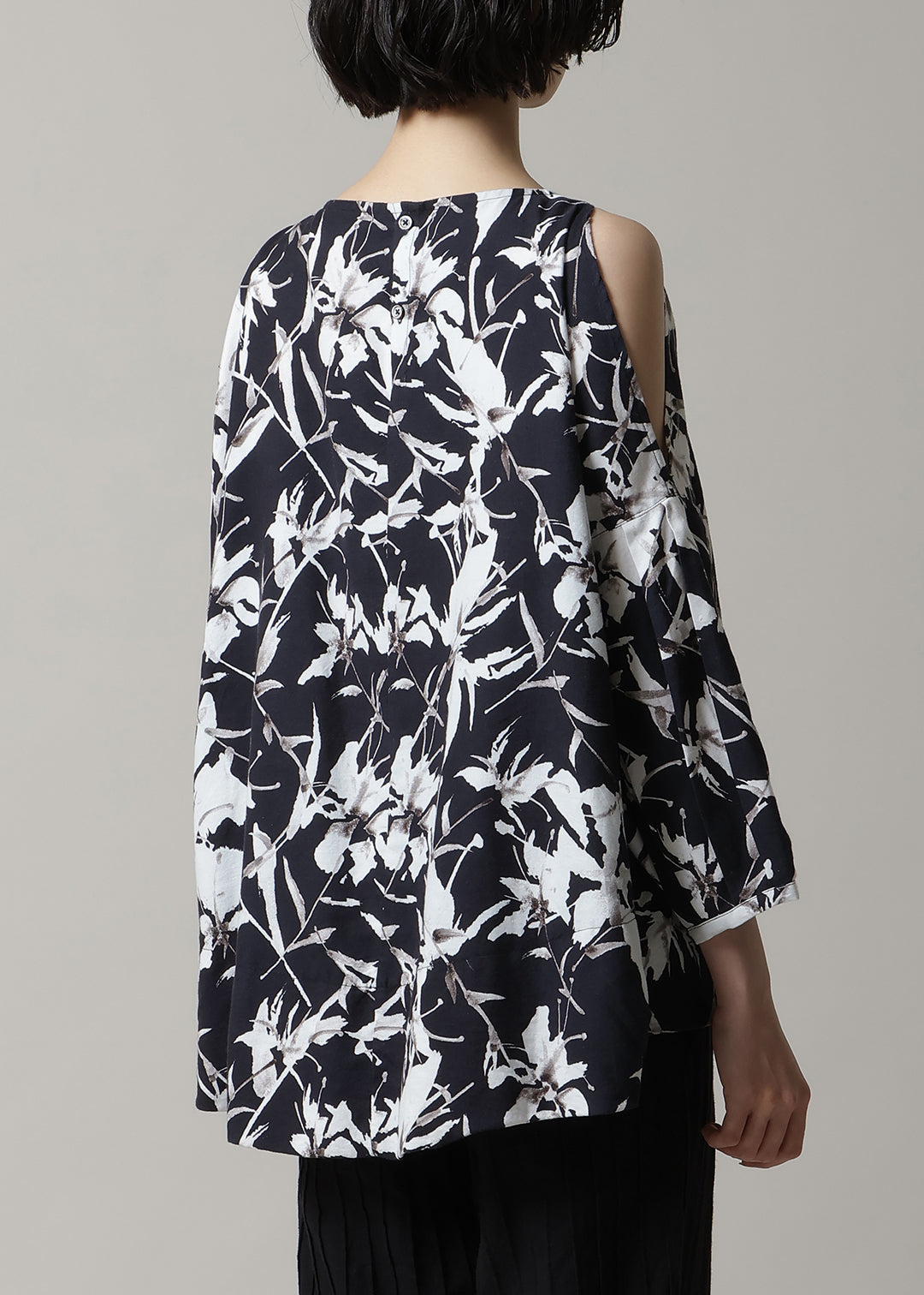 Yuragi Open Shoulder BL Print Khadi