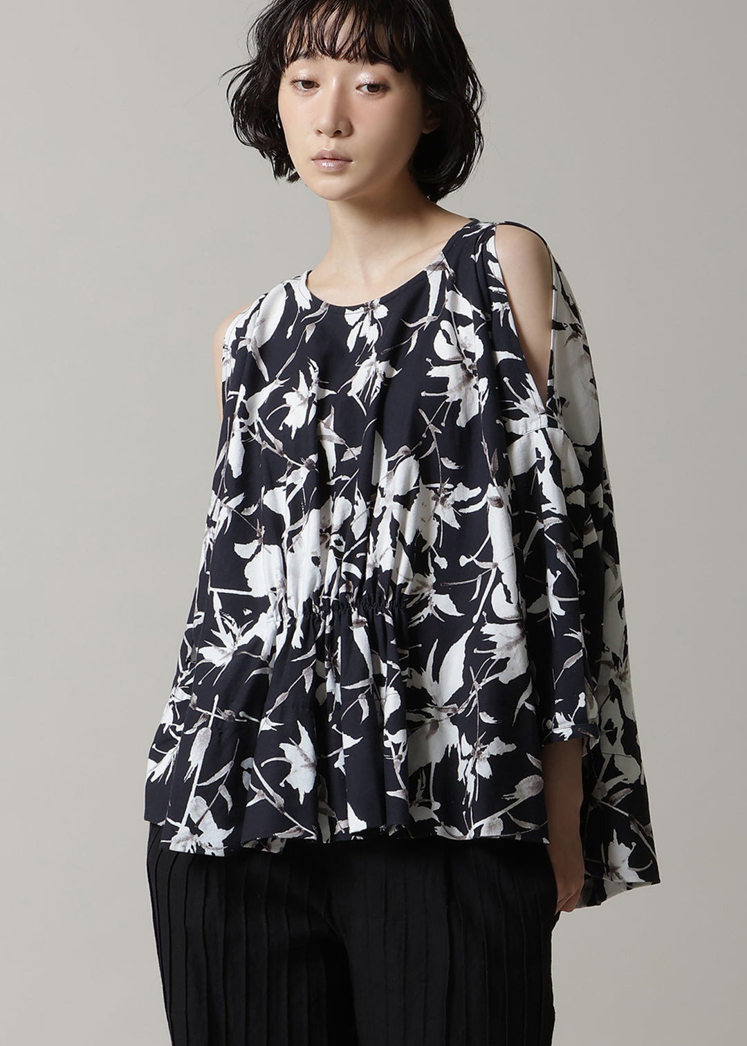 Yuragi Open Shoulder BL Print Khadi