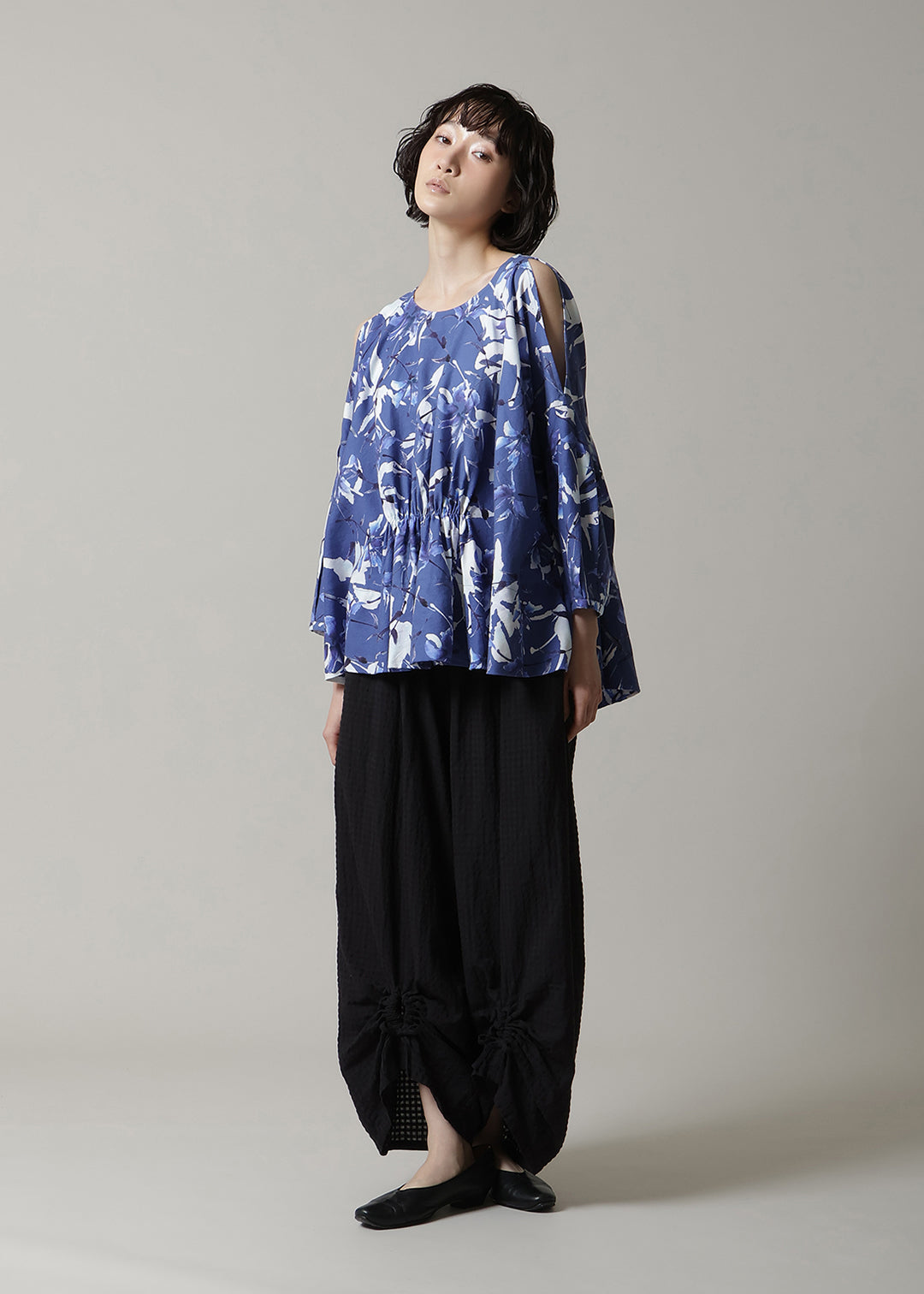 Yuragi Open Shoulder BL Print Khadi