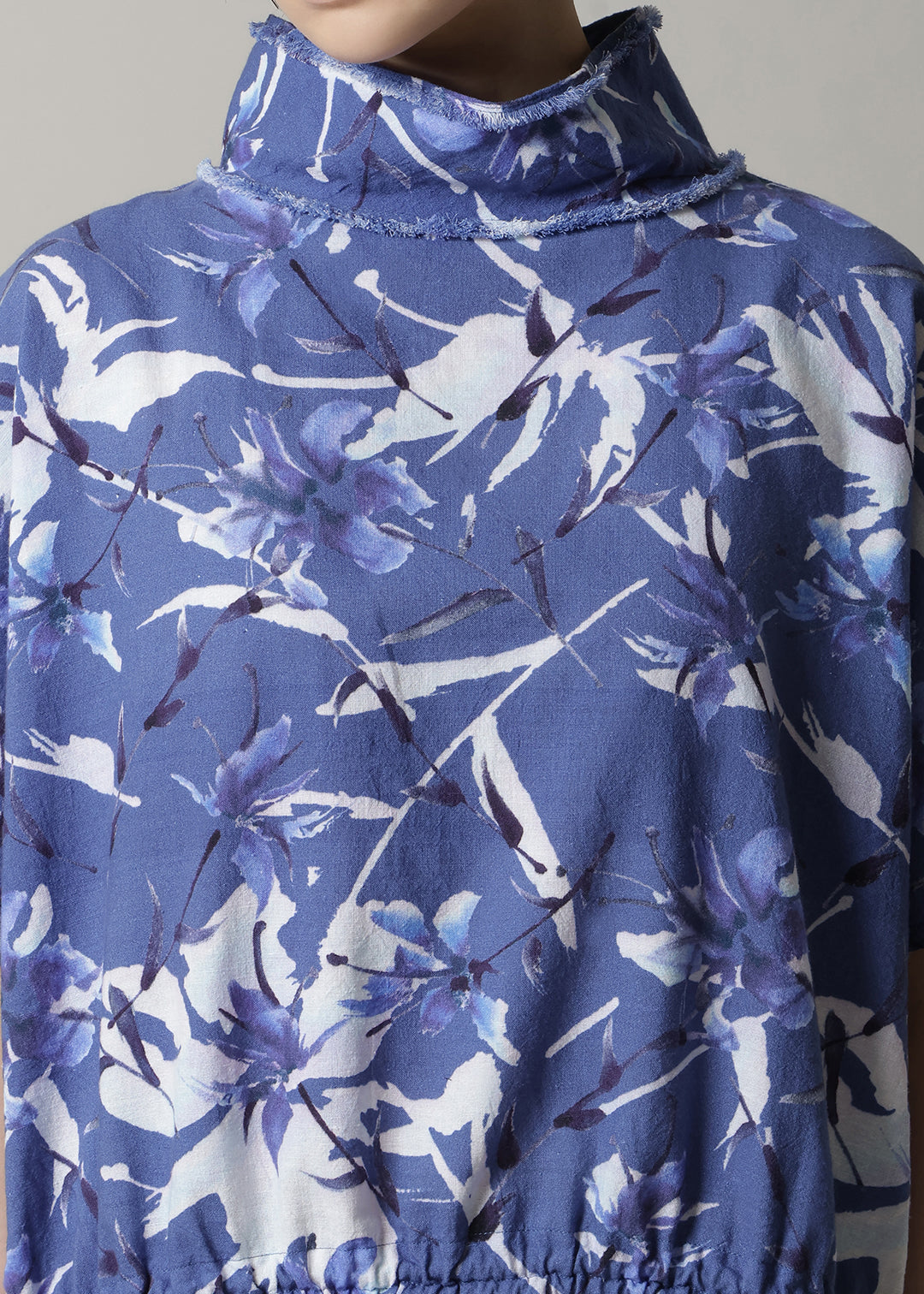 Yui High Neck Tops Printed Khadi