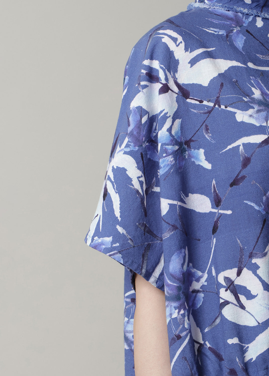 Yui High Neck Tops Printed Khadi