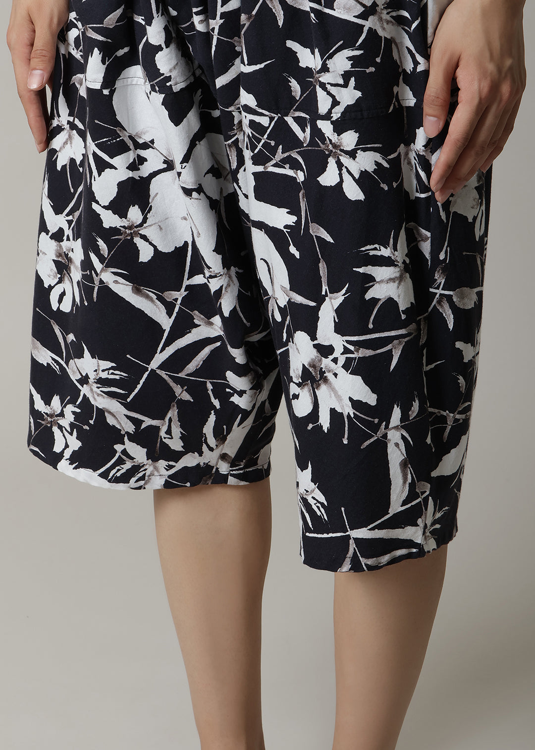 Yuragi Cropped Pants Printed Khadi