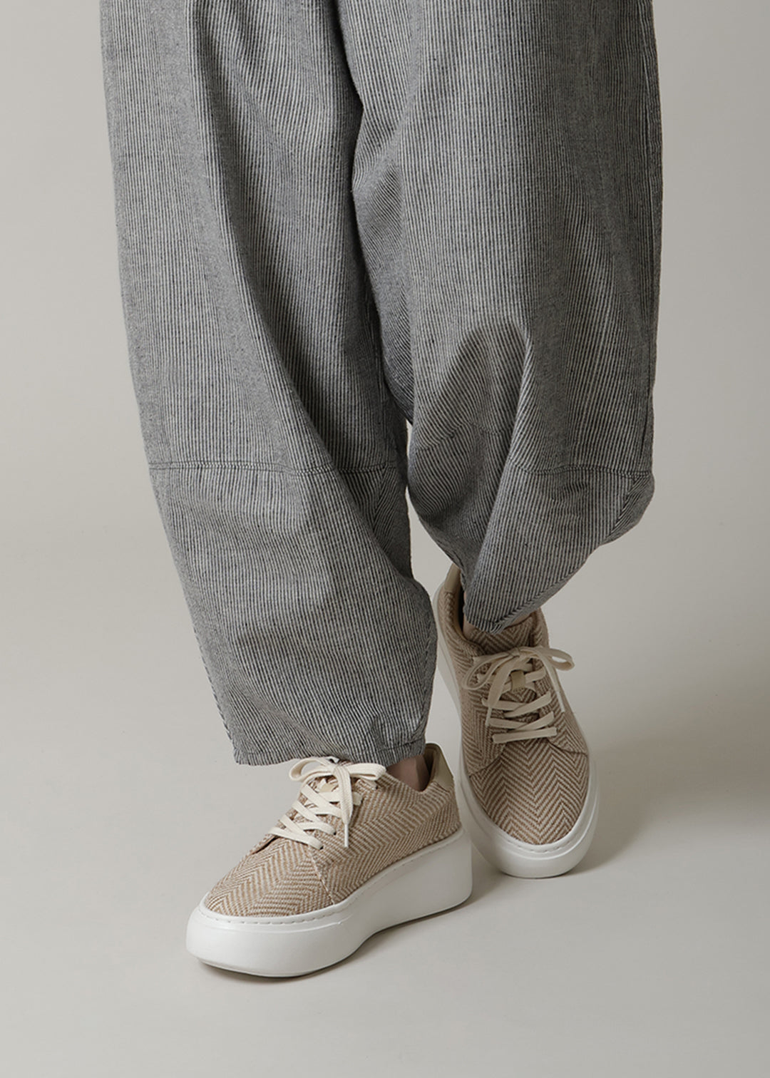 THE WALKER (JUTE) No.003 PLATFORM