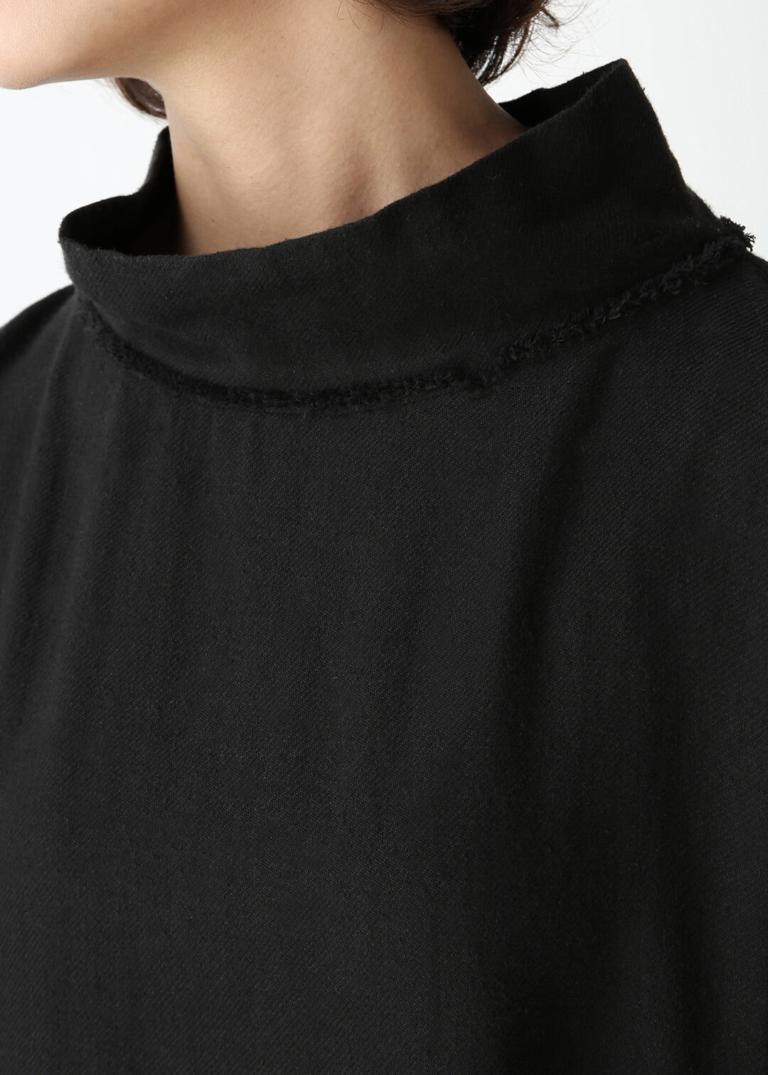 Matou Asymmetry OP 56dt twill Khadi