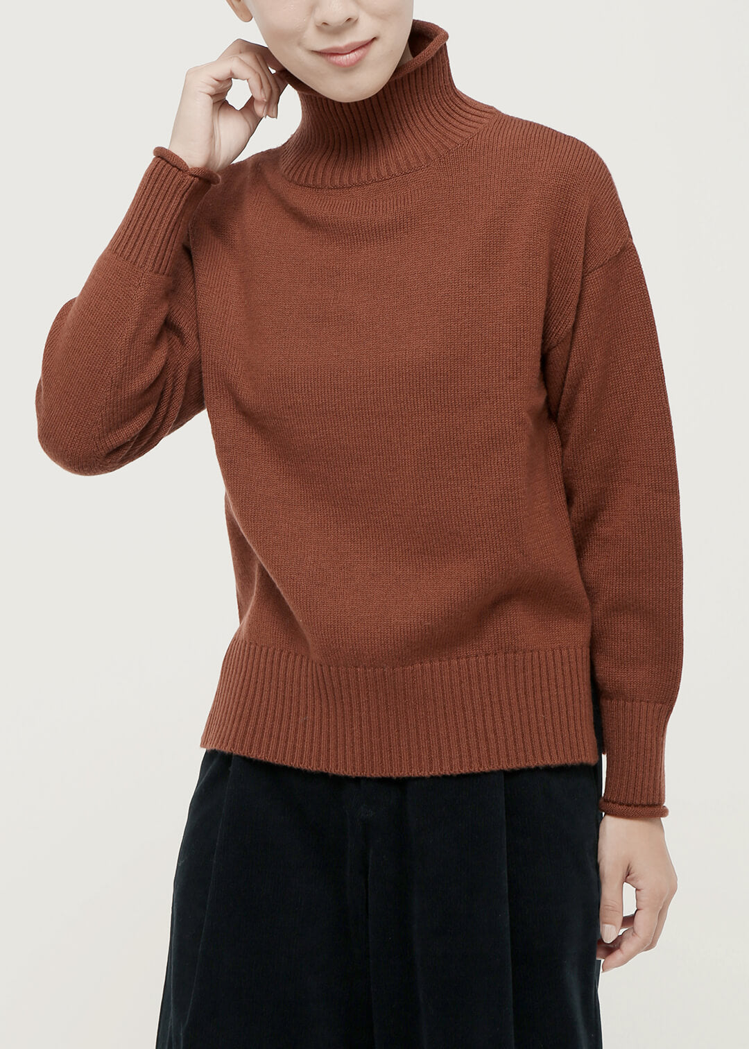 7gg Fine Wool Rolled Collar Sweater
